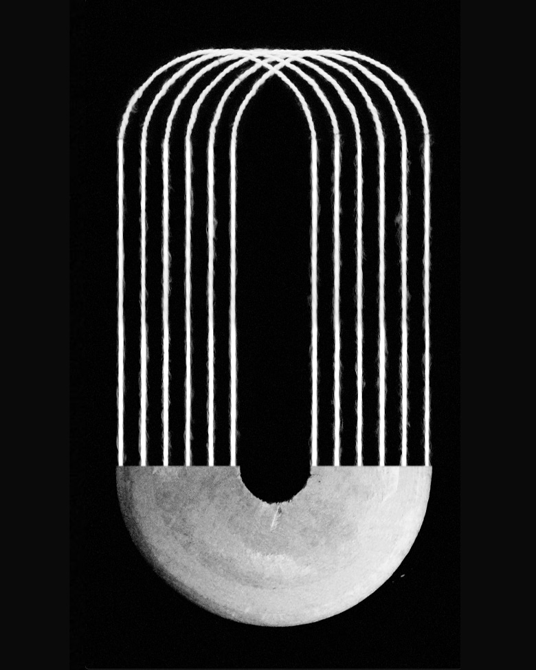 Matthias Gubler, fffound#19.01 - Video loop in black and white | blackprint gallery